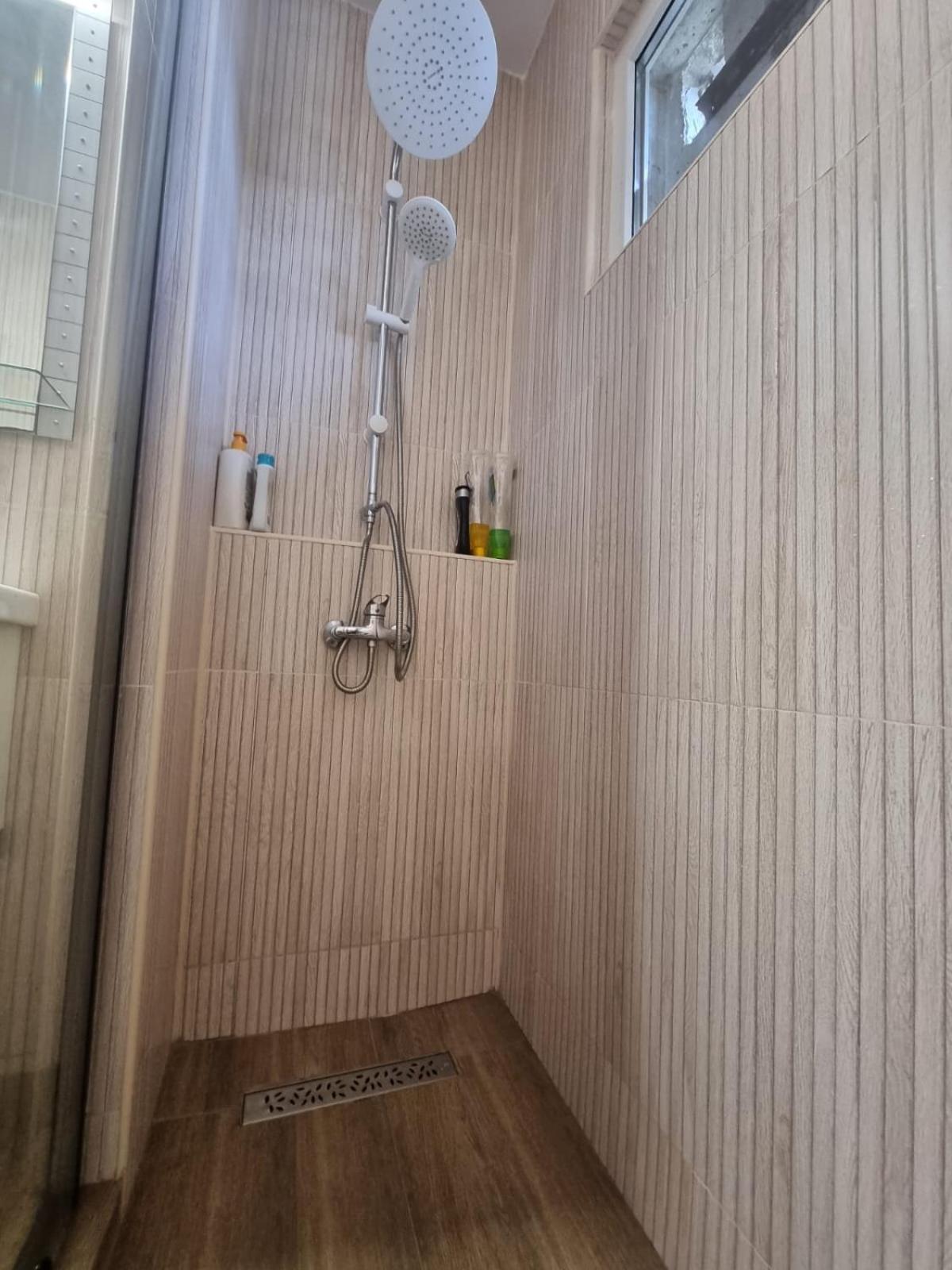 Apartament Denis Apartment Orsova Ngoại thất bức ảnh