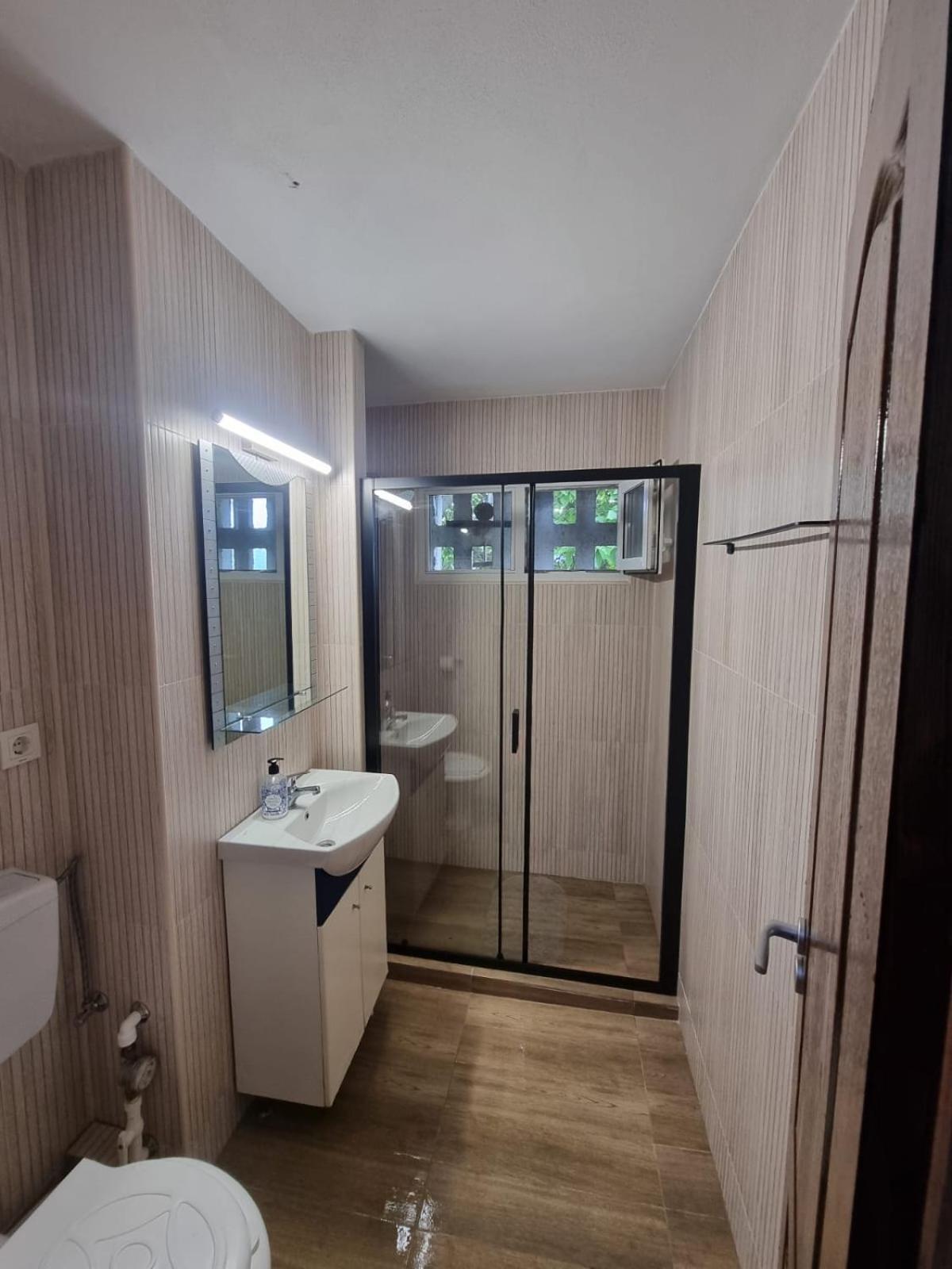 Apartament Denis Apartment Orsova Ngoại thất bức ảnh