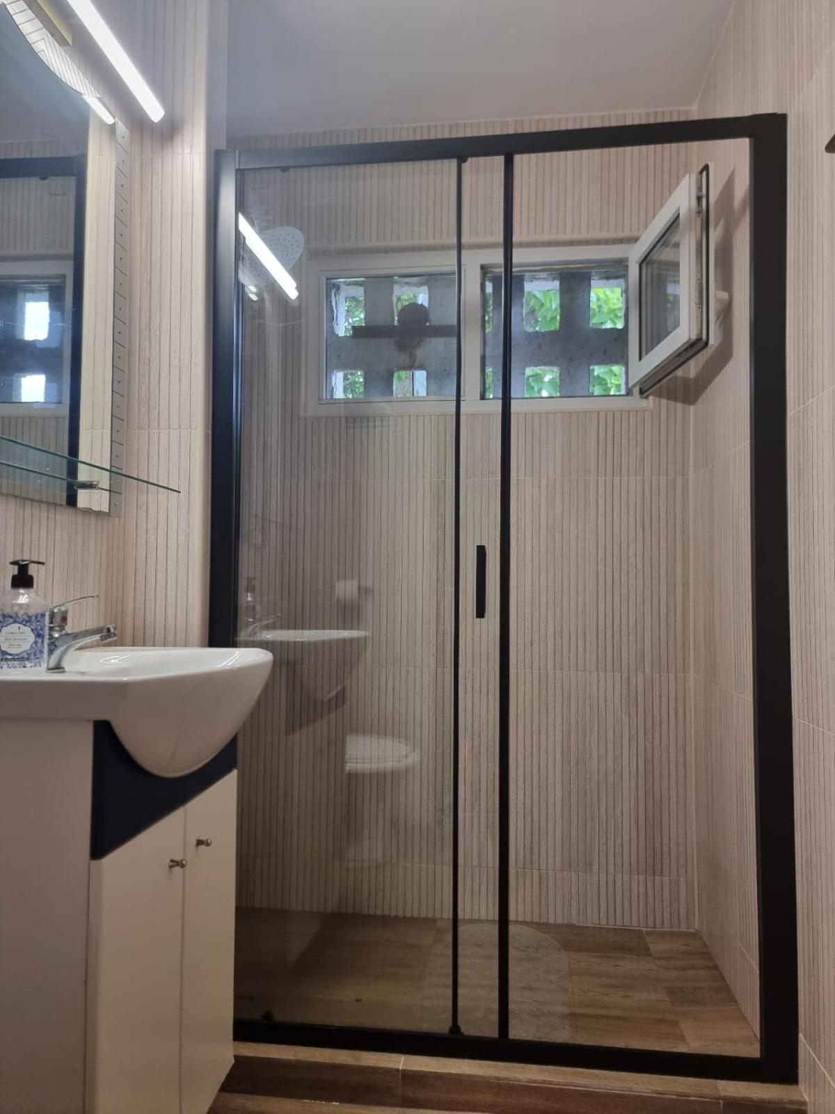 Apartament Denis Apartment Orsova Ngoại thất bức ảnh