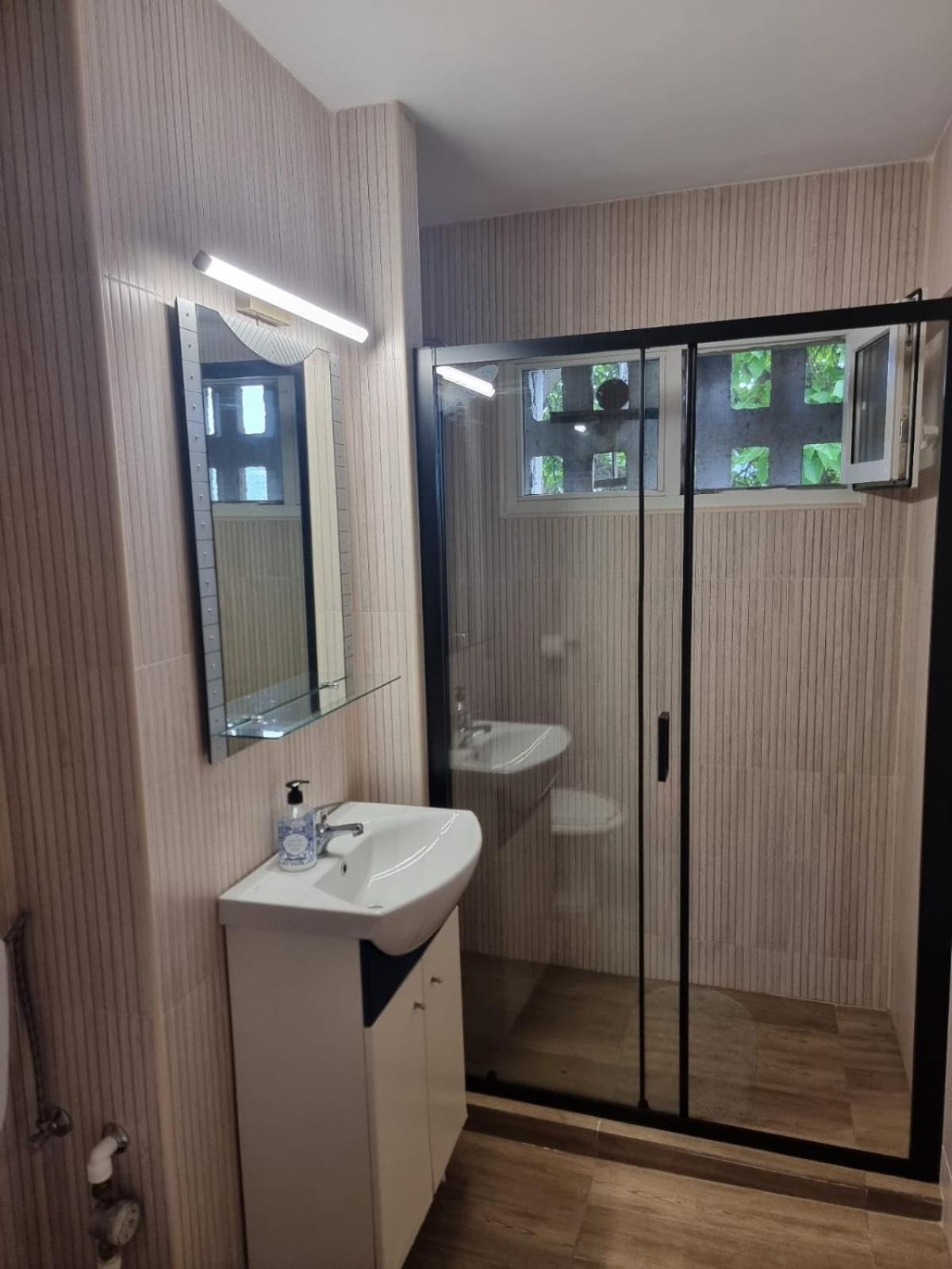 Apartament Denis Apartment Orsova Ngoại thất bức ảnh