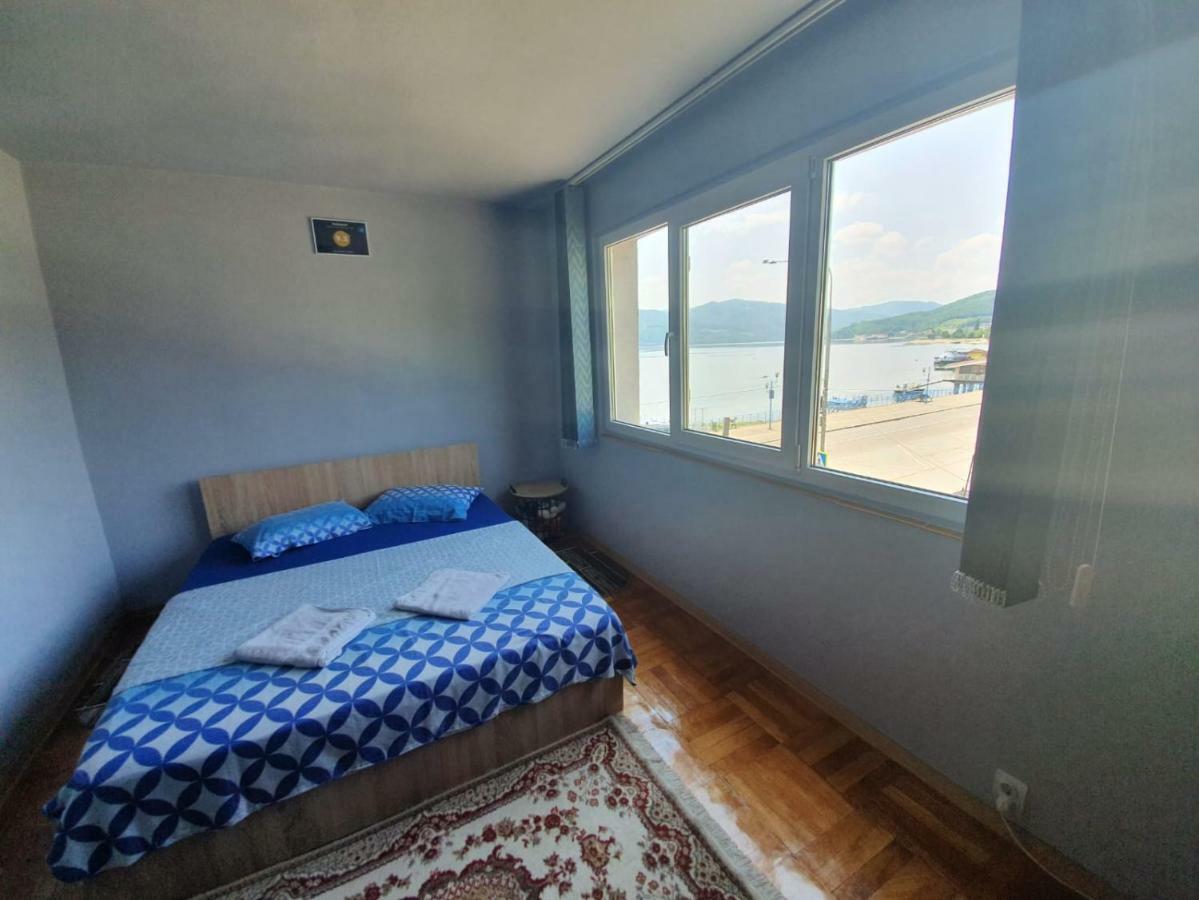 Apartament Denis Apartment Orsova Ngoại thất bức ảnh