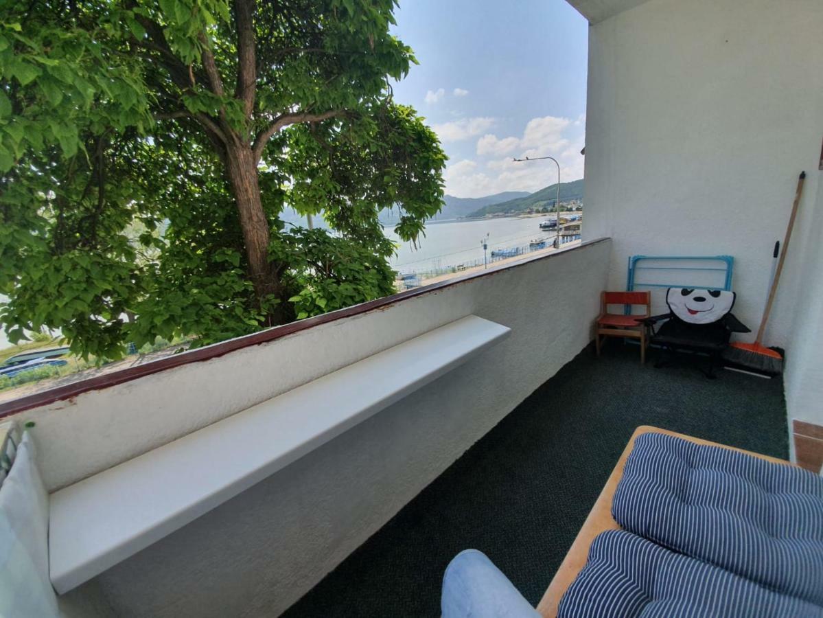 Apartament Denis Apartment Orsova Ngoại thất bức ảnh